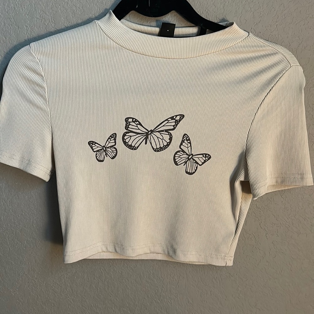Women’s small crop top